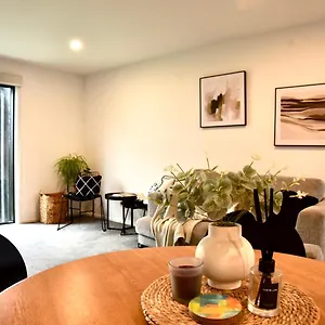Apartment Close To Arena And One Kilometer From Railway Station Onsite Ev Car Park, Christchurch