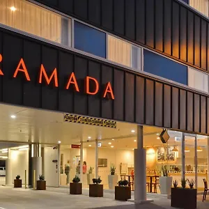 Ramada By Wyndham City כרייסטצ'רץ'