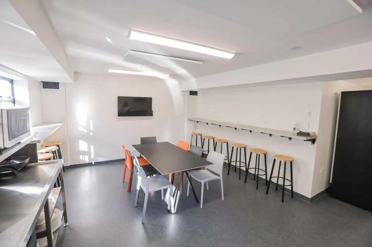**  Hotel Give Christchurch New Zealand