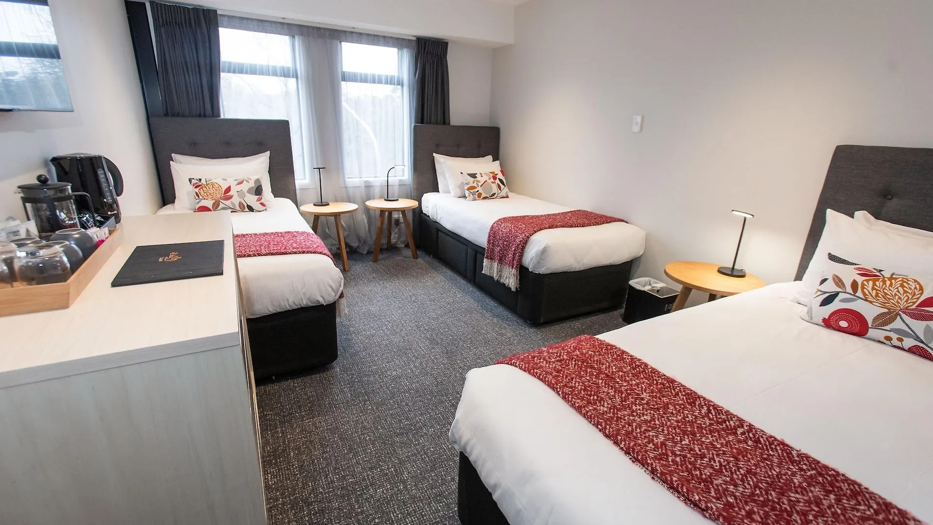 Hotel Give Christchurch 2*,