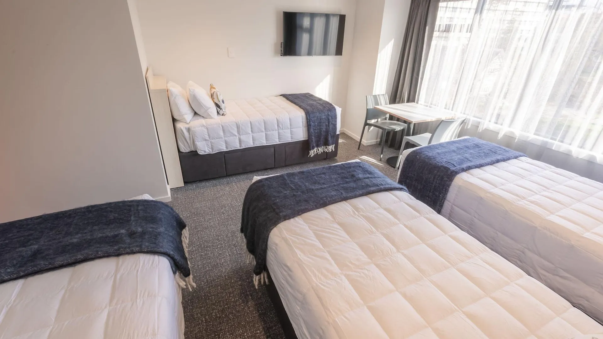 **  Hotel Give Christchurch New Zealand