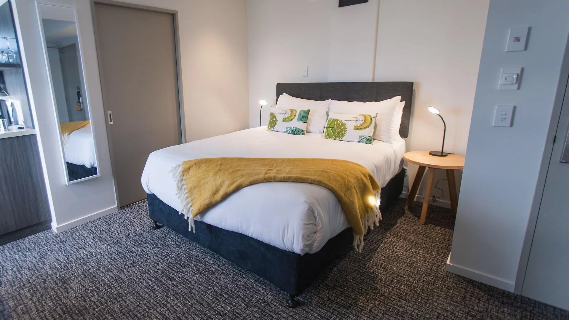 Hotel Give Christchurch