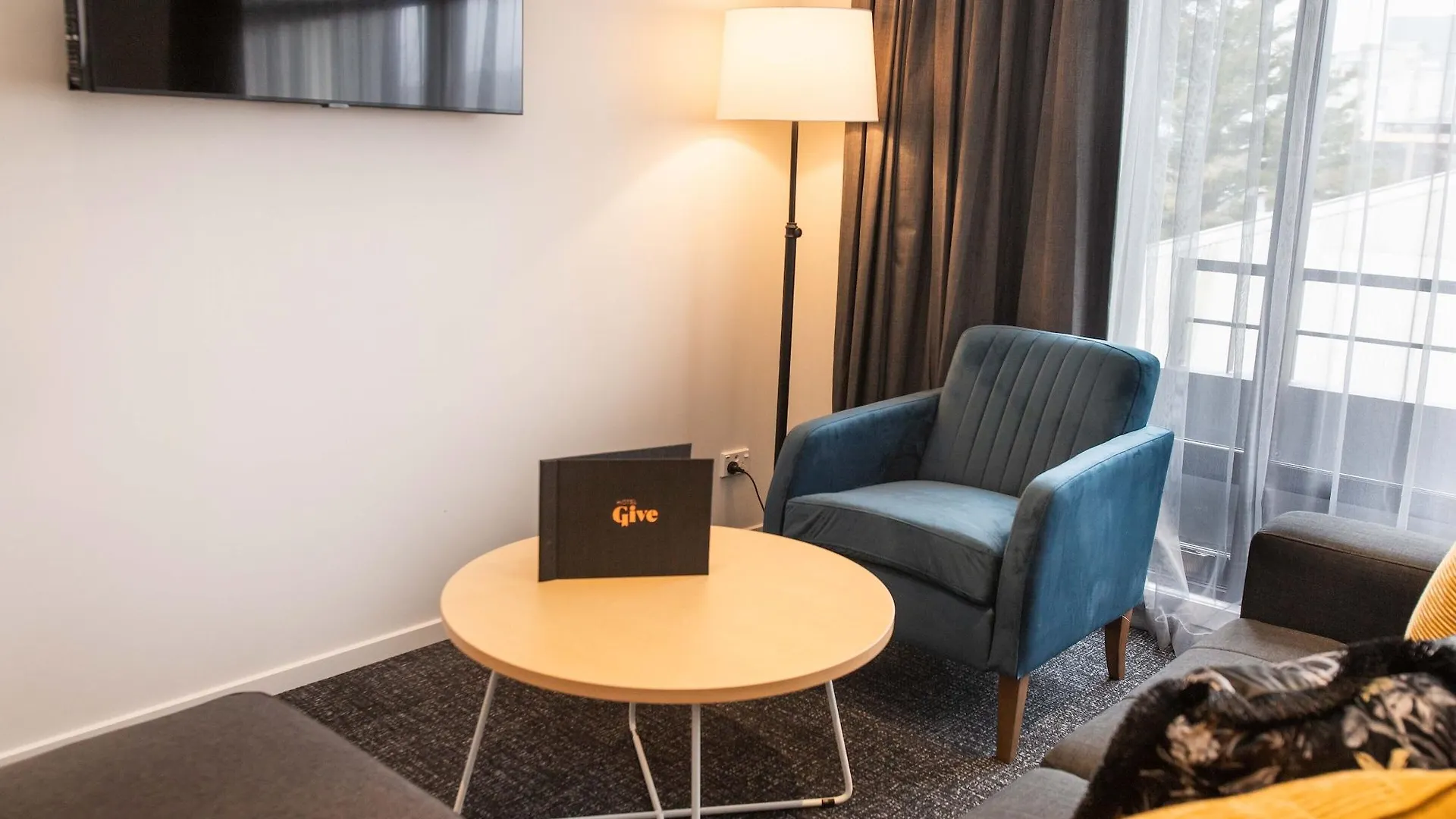 **  Hotel Give Christchurch New Zealand