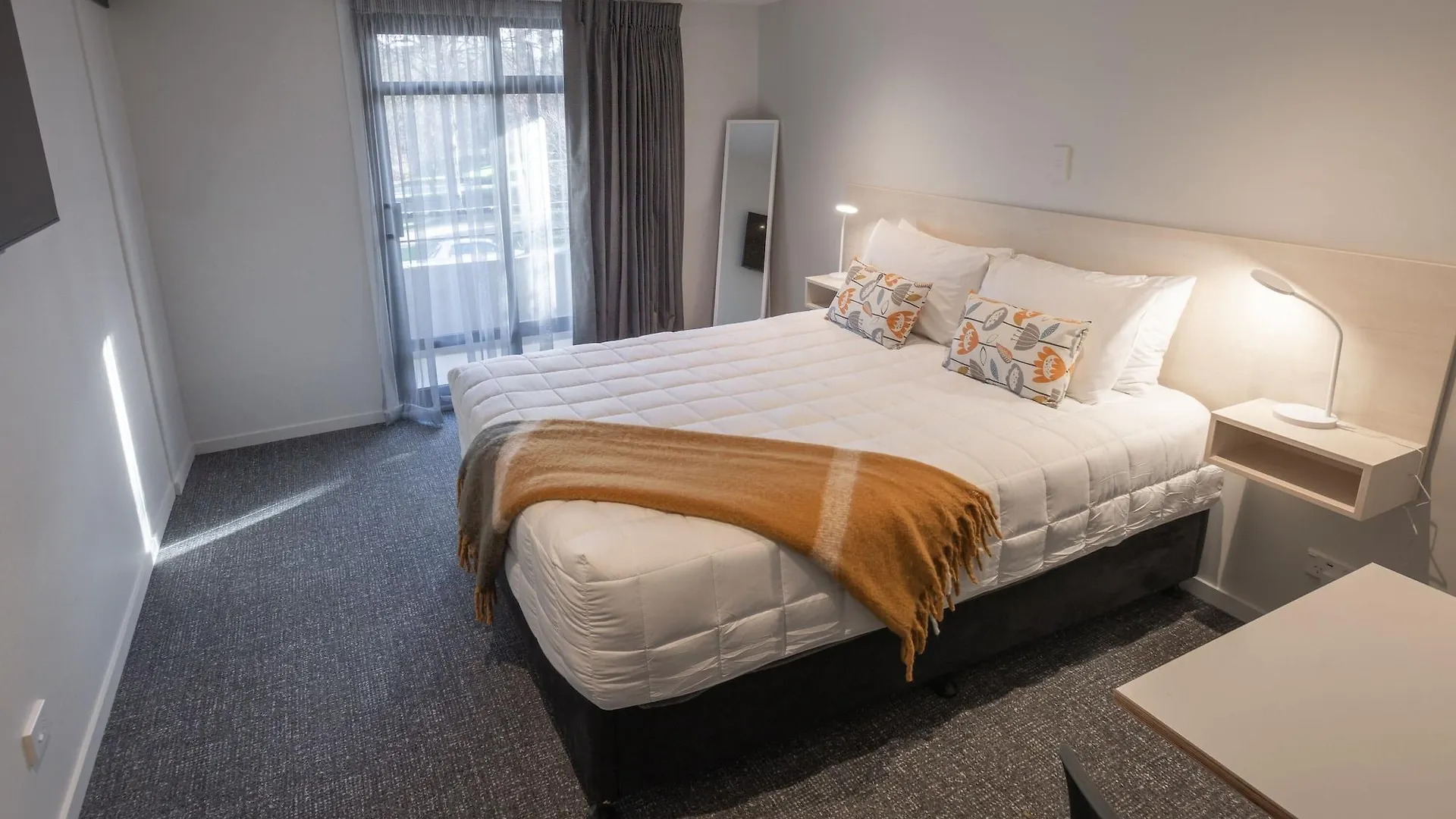 Hotel Give Christchurch
